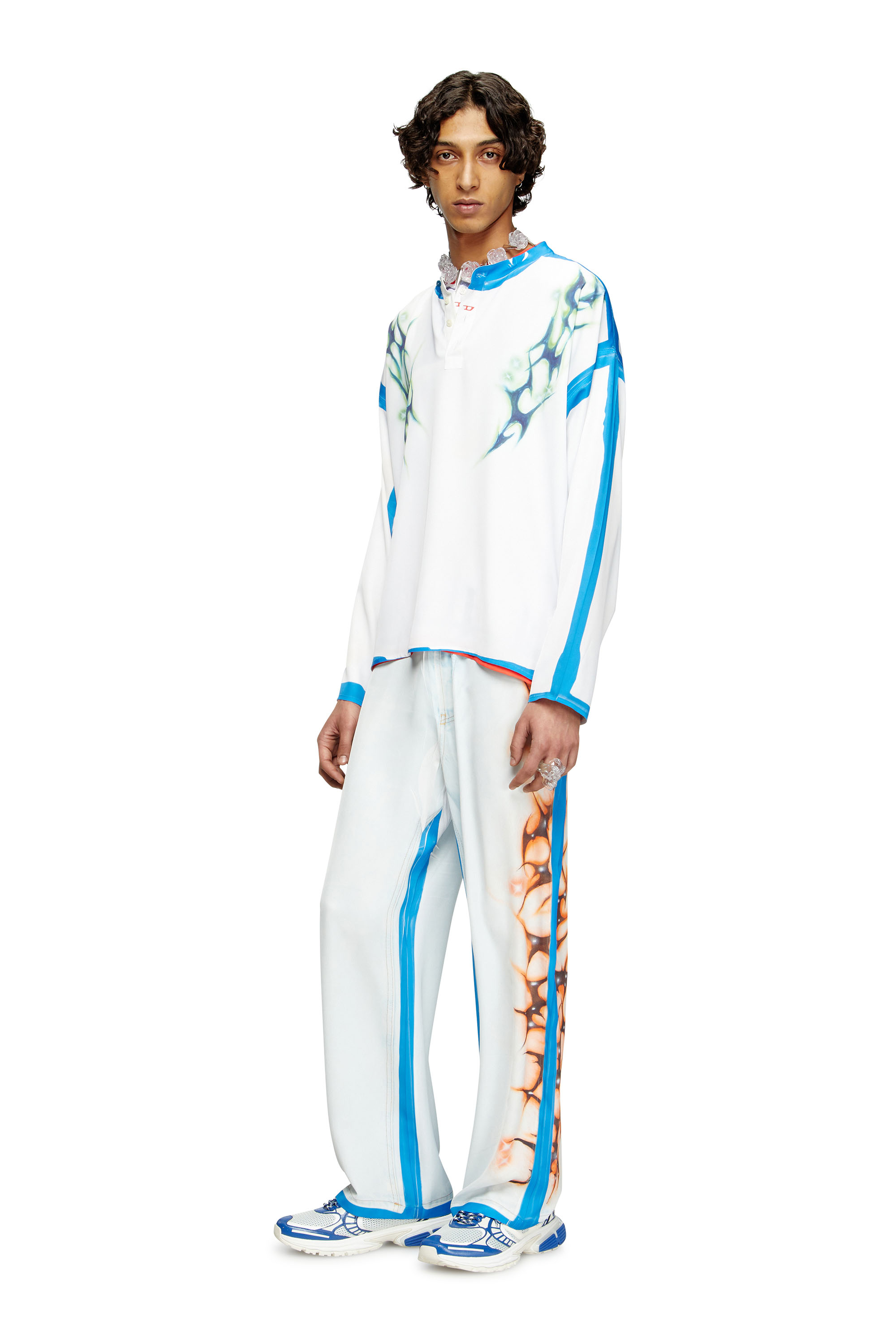 Diesel - P-AFTER-GRAFFITI-JAP, Unisex Hose im relaxed Fit mit Graffiti-Print in Blau/Weiss - 3